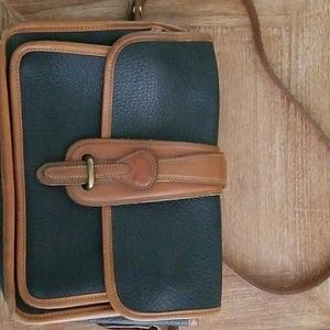 Vintage Dooney & Bourke shoulder bag